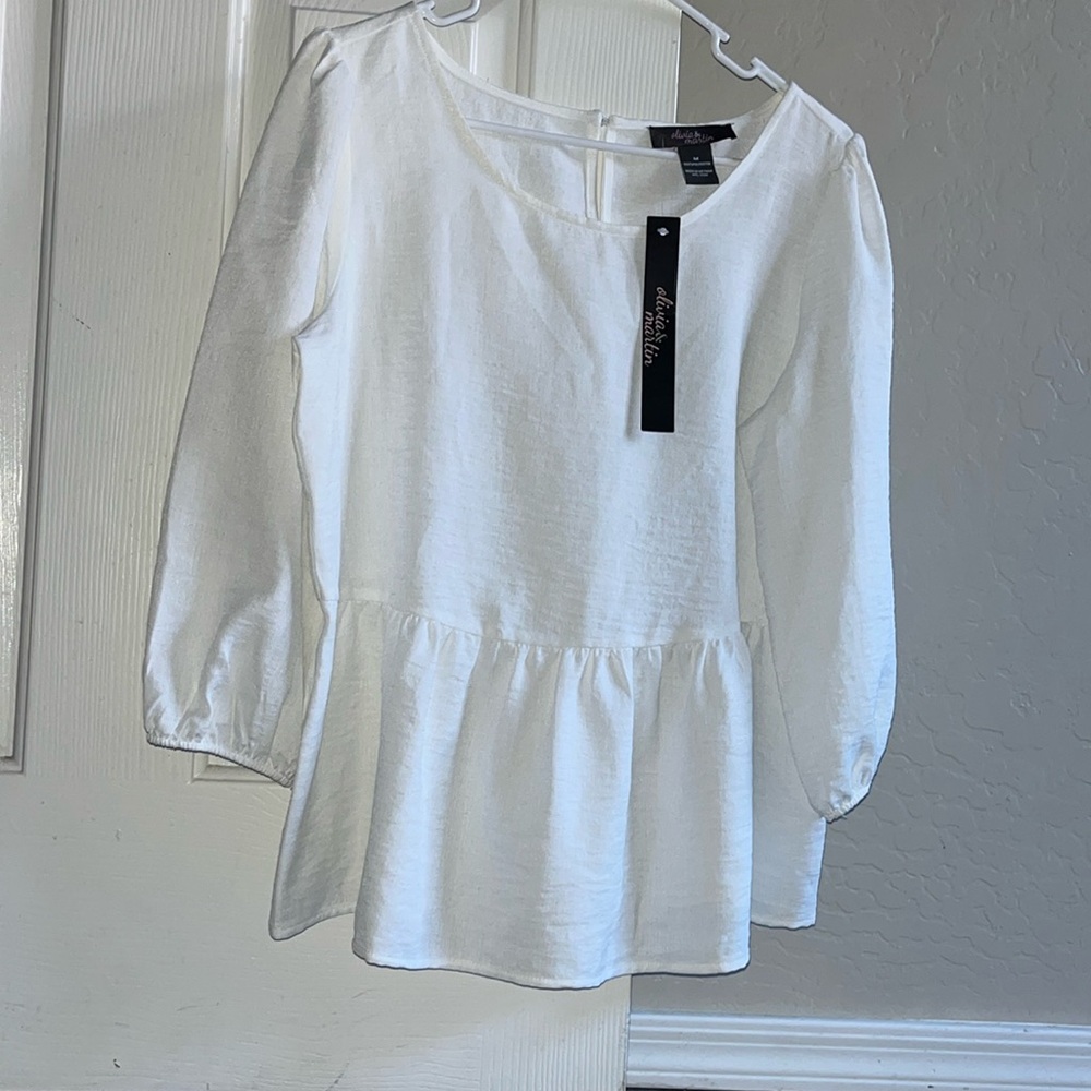 Olivia& Martin white Blouse Never worn